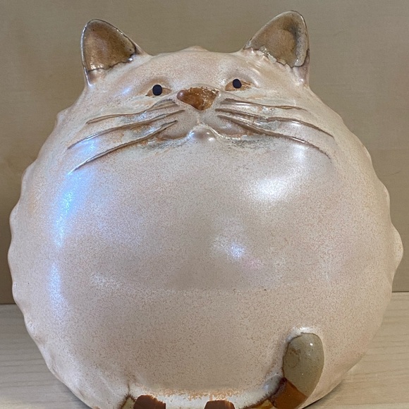 CERAMIC CAT AND CAT SHAPED CANDLE - Picture 10 of 16
